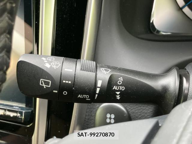 Toyota HARRIER HYBRID 2018-10 8878220-15
