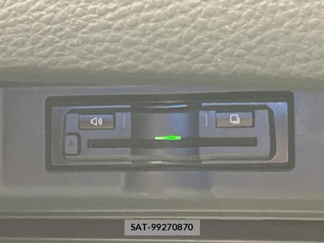 Toyota HARRIER HYBRID 2018-10 8878220-17