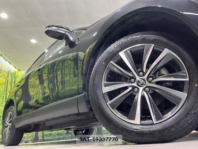 Toyota HARRIER 2024-06 8876671-13