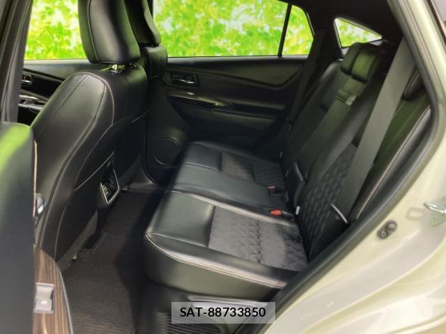 Toyota HARRIER 2016-01 8877022-6