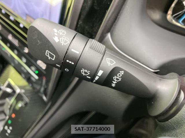 Toyota HARRIER 2020-05 8877336-16
