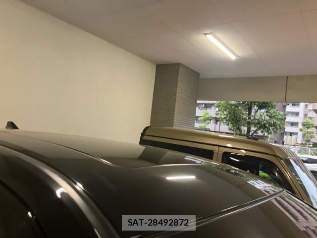 Toyota HARRIER 2018-06 8877452-4