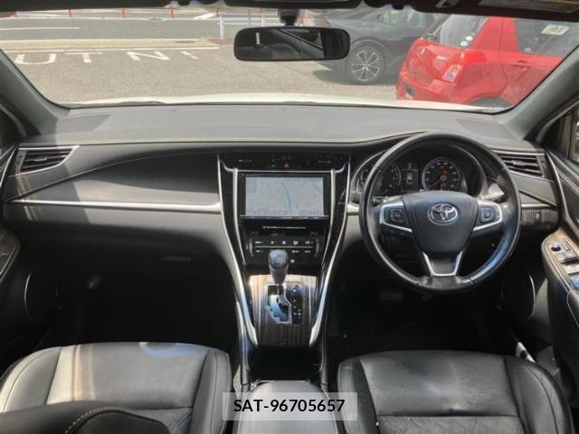 Toyota HARRIER 2016-08 8877505-3