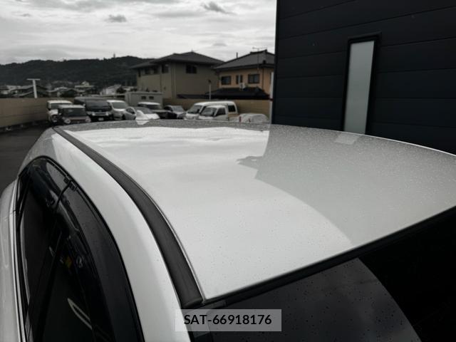 Toyota HARRIER 2015-05 8877647-16