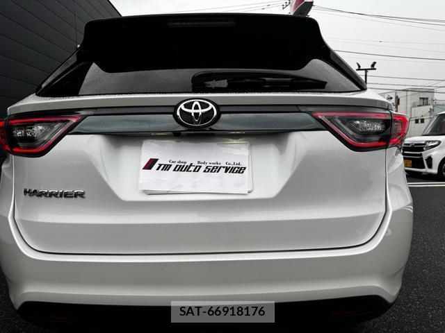 Toyota HARRIER 2015-05 8877647-18