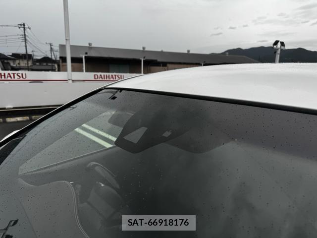 Toyota HARRIER 2015-05 8877647-6