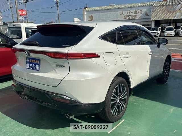 Toyota HARRIER 2023-09 8877868-1