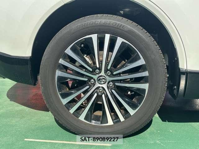 Toyota HARRIER 2023-09 8877868-7