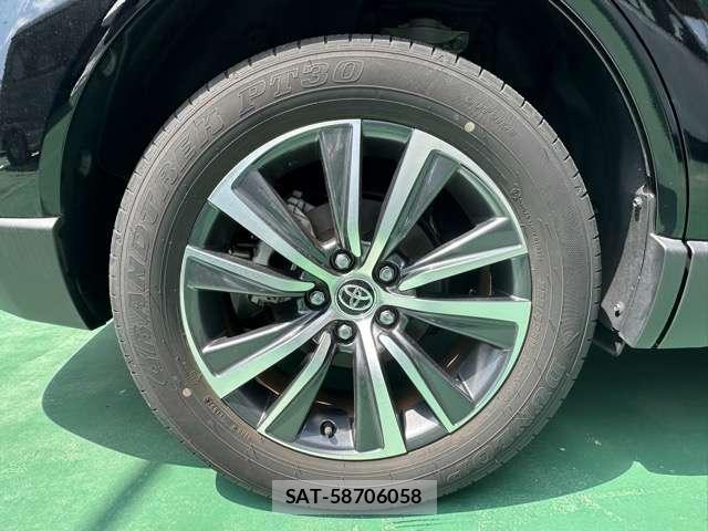 Toyota HARRIER 2023-04 8877871-8
