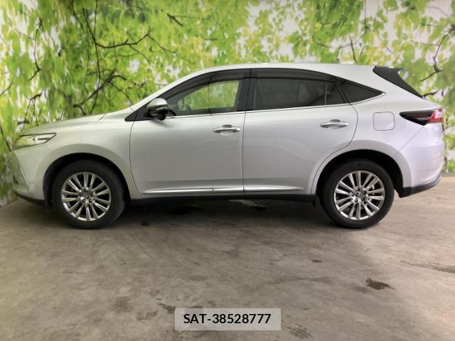Toyota HARRIER 2019-12 8878105-1