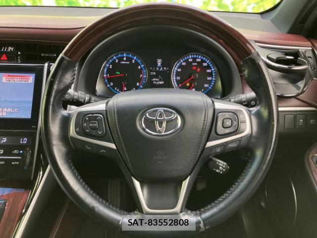 Toyota HARRIER 2014-08 8878204-13