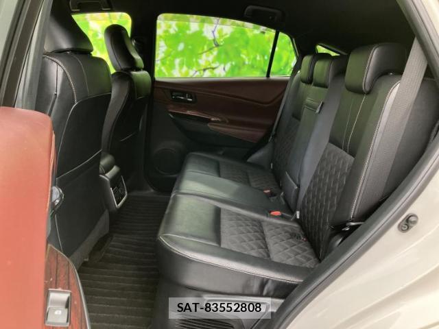 Toyota HARRIER 2014-08 8878204-6