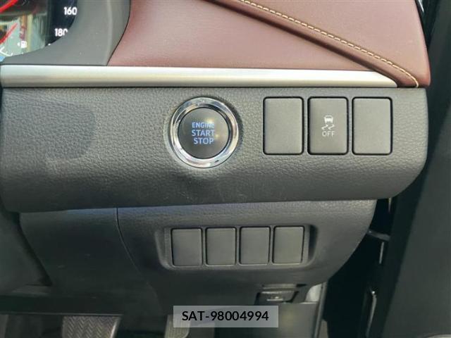 Toyota HARRIER 2017-03 8878348-12