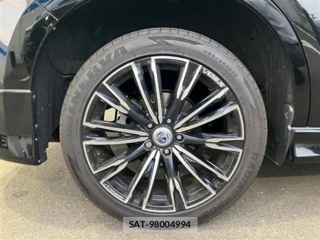 Toyota HARRIER 2017-03 8878348-17