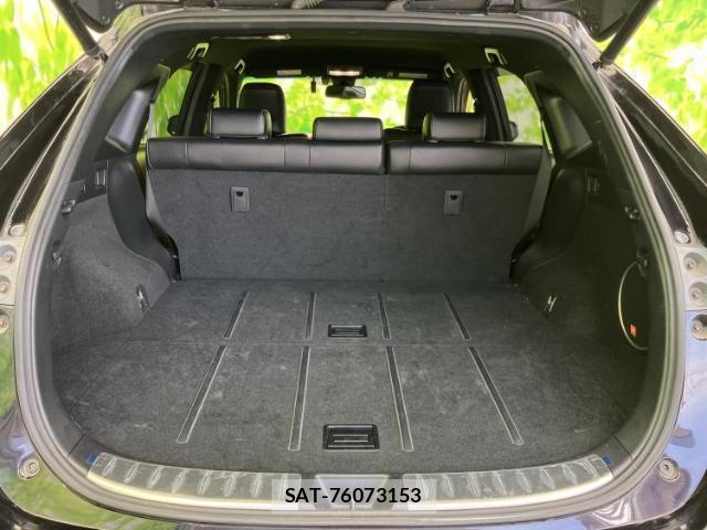Toyota HARRIER 2017-06 8878367-7