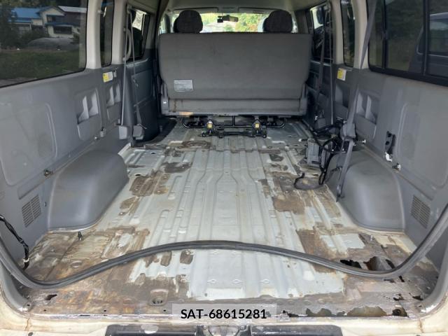 Toyota HIACE COMMUTER 2006-03 8876281-11