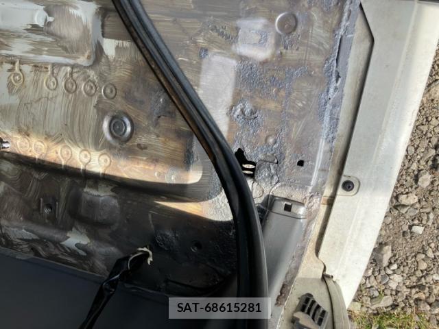 Toyota HIACE COMMUTER 2006-03 8876281-15