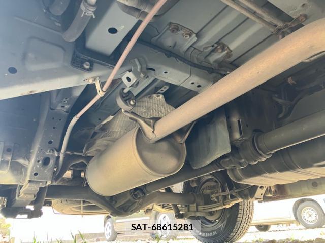 Toyota HIACE COMMUTER 2006-03 8876281-17