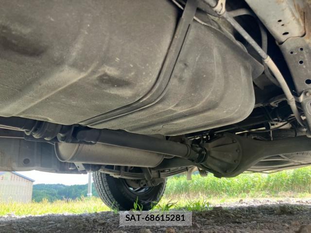 Toyota HIACE COMMUTER 2006-03 8876281-9