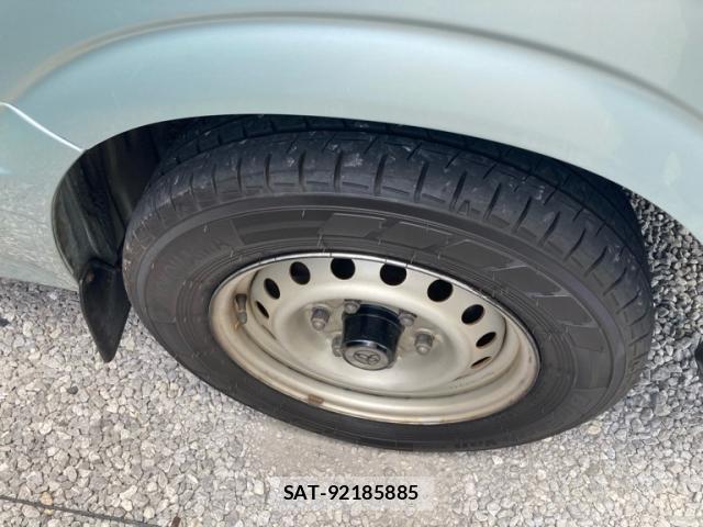 Toyota HIACE COMMUTER 2003-08 8877535-12