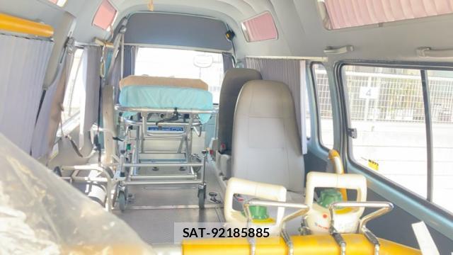 Toyota HIACE COMMUTER 2003-08 8877535-17