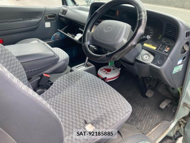Toyota HIACE COMMUTER 2003-08 8877535-6