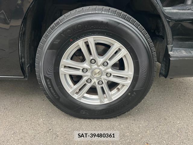 Toyota HIACE VAN 2011-01 8875941-12