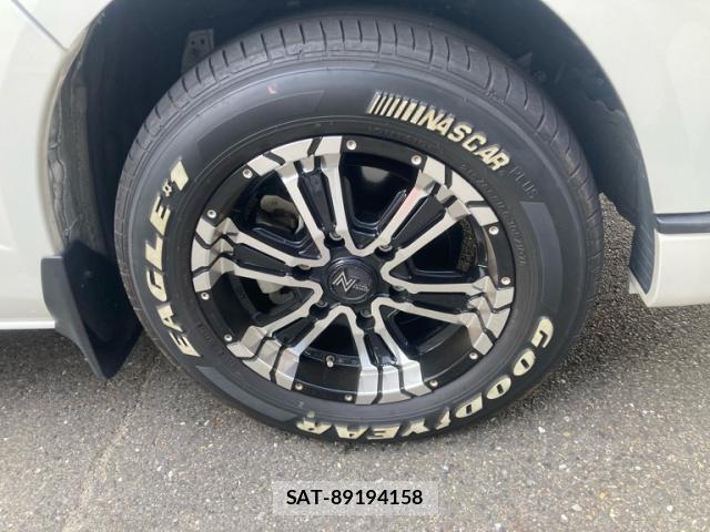 Toyota HIACE VAN 2024-05 8875996-12