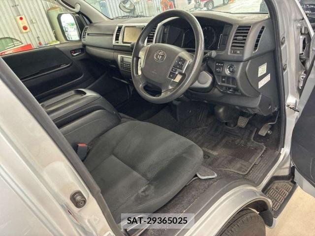 Toyota HIACE VAN 2020-10 8876086-3