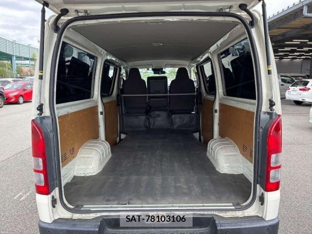 Toyota HIACE VAN 2021-08 8876087-2