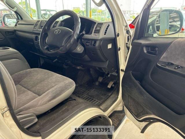 Toyota HIACE VAN 2005-08 8876098-3