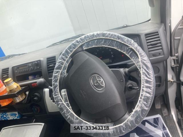 Toyota HIACE VAN 2016-03 8876163-10