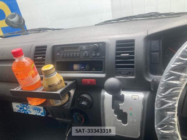 Toyota HIACE VAN 2016-03 8876163-15