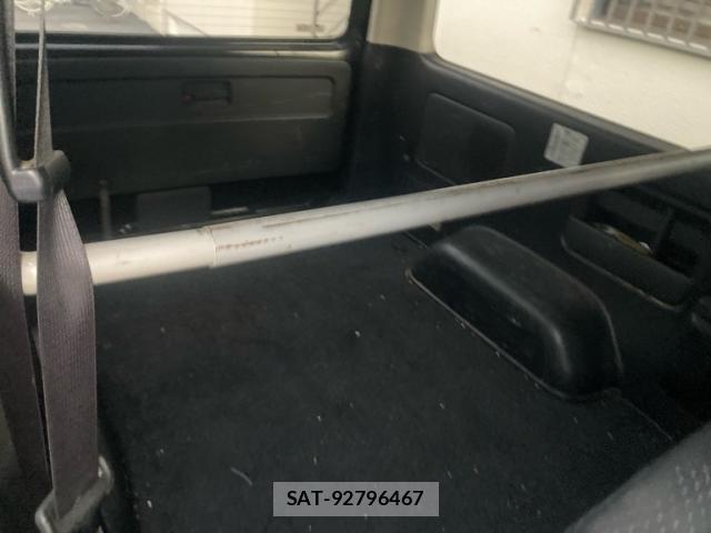 Toyota HIACE VAN 2016-05 8876243-9