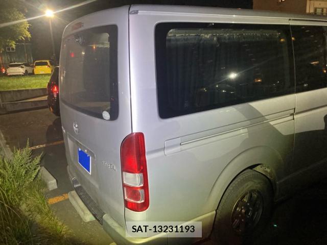 Toyota HIACE VAN 2013-08 8876403-2