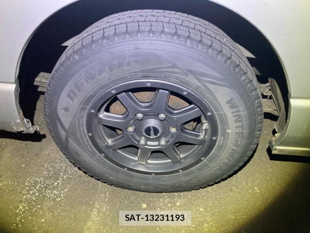 Toyota HIACE VAN 2013-08 8876403-5