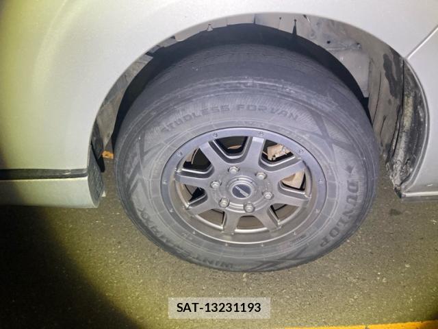 Toyota HIACE VAN 2013-08 8876403-6