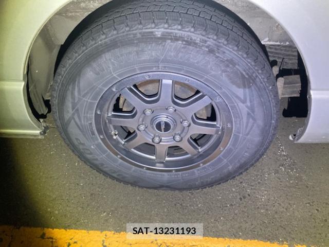 Toyota HIACE VAN 2013-08 8876403-7
