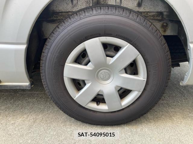 Toyota HIACE VAN 2011-10 8876427-8