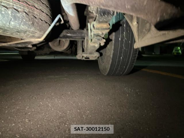 Toyota HIACE VAN 2017-03 8876428-11