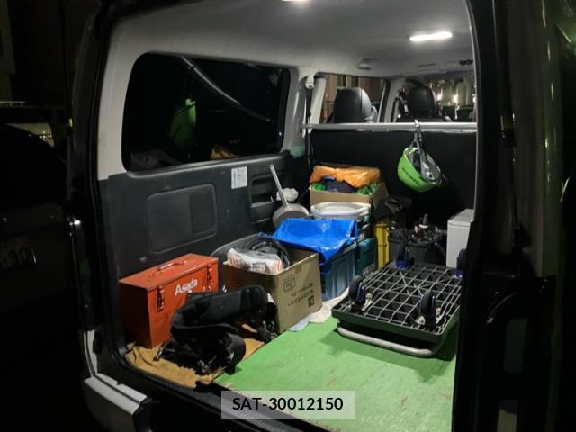 Toyota HIACE VAN 2017-03 8876428-4
