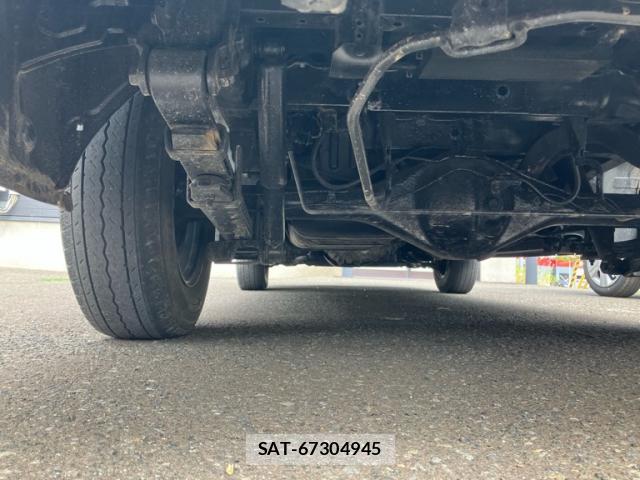 Toyota HIACE VAN 2009-01 8876433-17