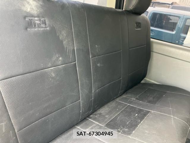 Toyota HIACE VAN 2009-01 8876433-4