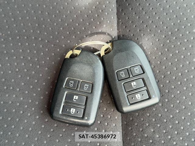 Toyota HIACE VAN 2016-04 8876668-16