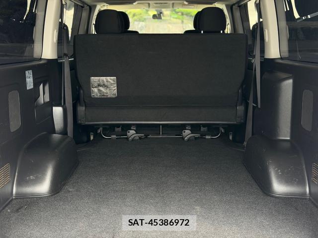Toyota HIACE VAN 2016-04 8876668-7