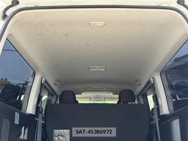 Toyota HIACE VAN 2016-04 8876668-8