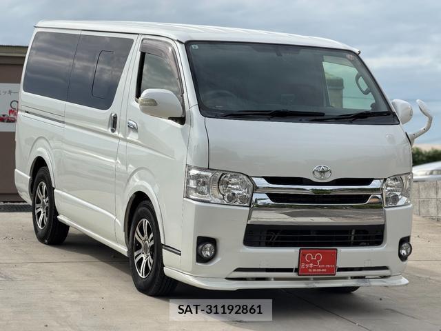 Toyota HIACE VAN 2015-08 8876669-0