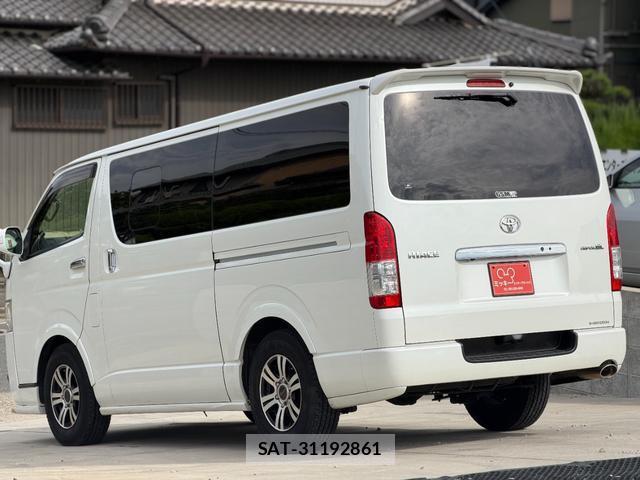 Toyota HIACE VAN 2015-08 8876669-2