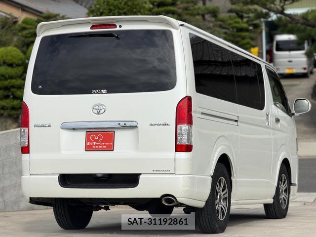 Toyota HIACE VAN 2015-08 8876669-3