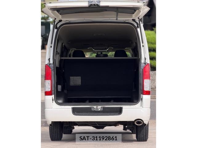 Toyota HIACE VAN 2015-08 8876669-5